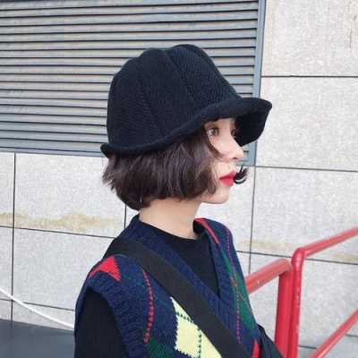 短发戴什么样帽子好看,短发戴什么帽子好看图片欣赏