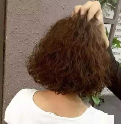 刚烫完头发怎么护理,烫发后怎么保养头发