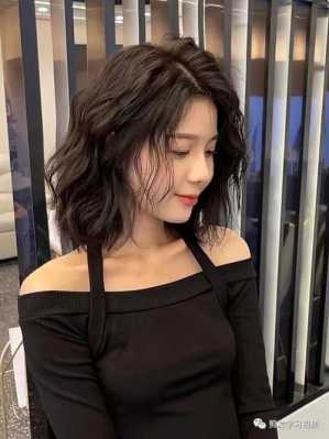 短发怎么烫显年轻（什么样的短发比较好看）