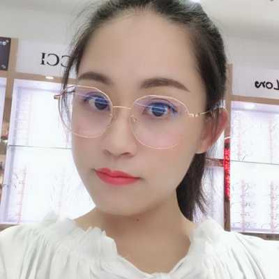 椭圆形脸适合什么眼镜框,