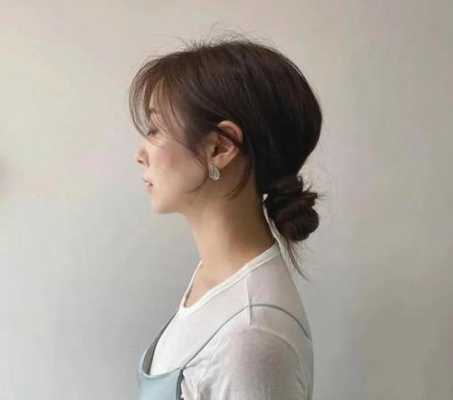 中长发怎么扎低丸子头（如何绑低丸子头中短发）