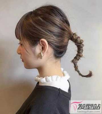 怎么给女孩子扎头发（怎么给女孩子扎头发好看又简单）