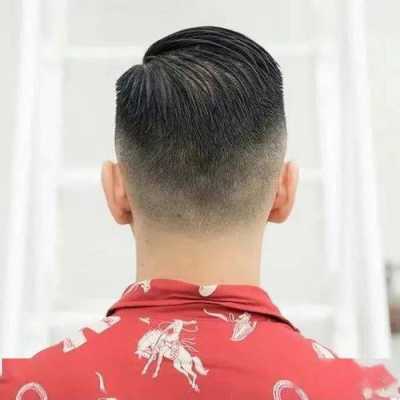 后脑勺大适合什么发型（后脑勺大适合什么发型男）