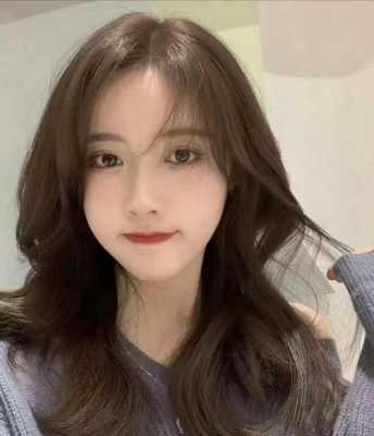 有什么颜色的头发（有什么颜色的头发用什么介词）