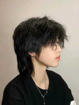 男生什么脸型适合中分（中分狼尾男适合什么脸型）