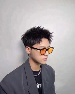 摩根烫适合什么样的脸型,男生瓜子脸烫什么发型好看