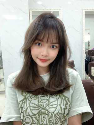 小圆脸适合什么发型女（小圆脸适合什么发型女图片2020）