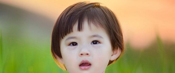女宝短发怎么剪,小女孩剪什么短发好看又凉快