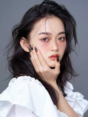 今年流行什么妆容（今年流行什么妆容2023）