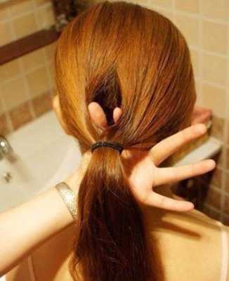 女生长头发怎么扎好看（飞机头留长之后可以做什么发型）