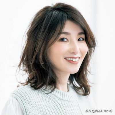 厚发适合什么发型（头发太厚重怎么梳高）