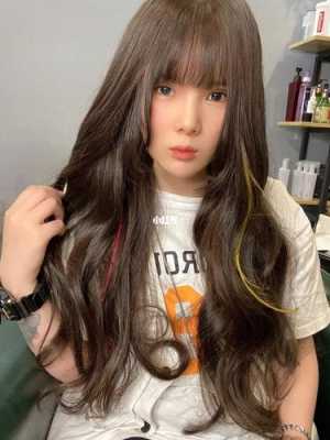 黄色头发挑染什么颜色好看,黄色挑染什么颜色好看图片