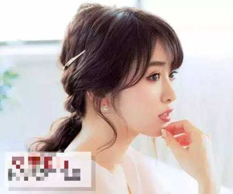 马尾辫怎么扎蓬松而好看,怎么扎蓬松的马尾?