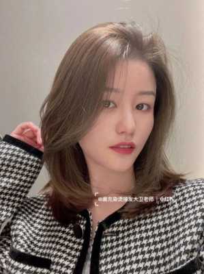 亚麻色配什么颜色好看（亚麻色配什么颜色好看图片）