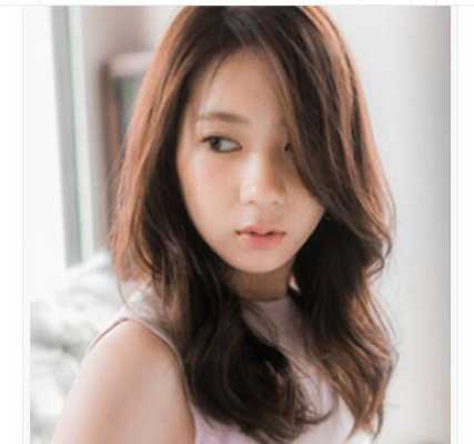 女生额头大适合什么发型（女生额头大适合什么发型图片）