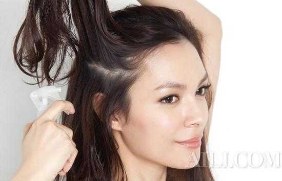 头发怎么修复（头发变形恢复最快的方法）