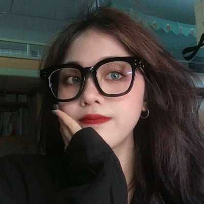 脸大的人适合什么眼镜