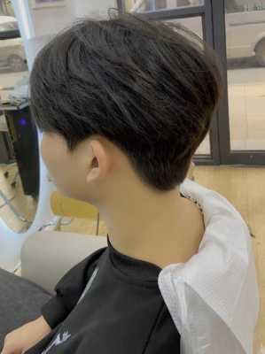 头顶尖男生适合微分碎盖吗,男生头顶尖适合什么发型图片