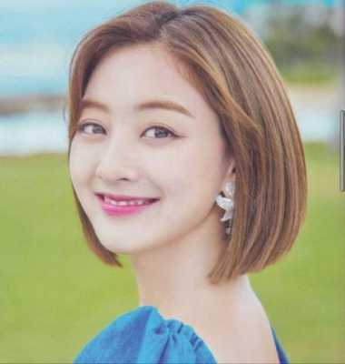 脖子长头小脸小的女生适合什么发型,脖子短剪什么发型好看图片女