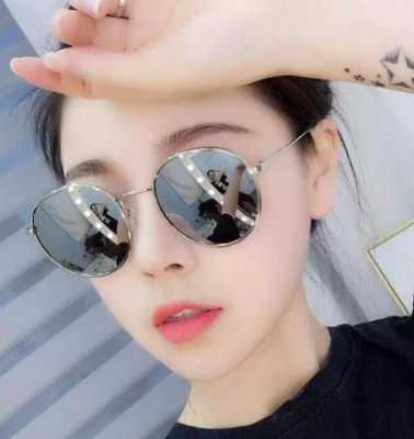 锥子脸适合什么眼镜