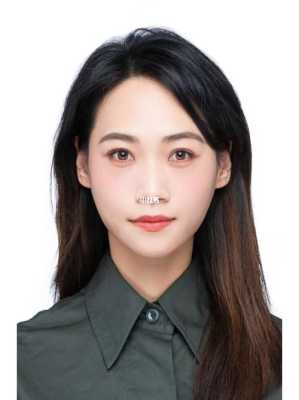 证件照发型怎么梳好看（证件照发型怎么梳好看程十安）