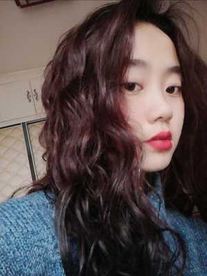 圆脸烫羊毛卷的效果,圆脸烫什么发型好看图片