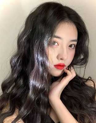 圆脸烫羊毛卷的效果,圆脸烫什么发型好看图片