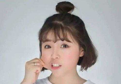 脸短适合什么刘海（短刘海怎样扎起来）