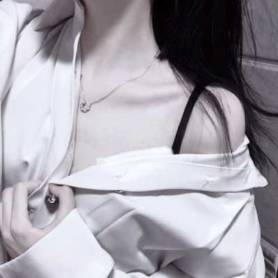 锁骨什么样（锁骨什么样子）