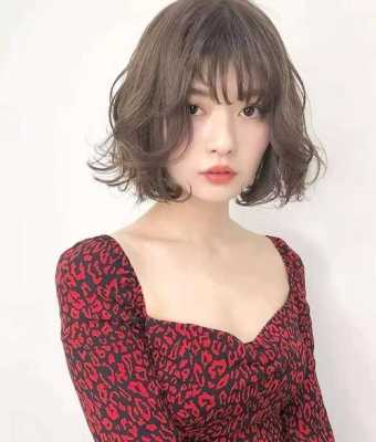 怎么显脸大（怎么显脸大发型）