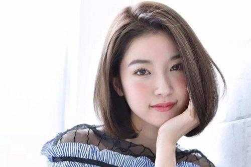 什么样的头发适合拉直（头发怎么拉直不伤头发而且柔顺）