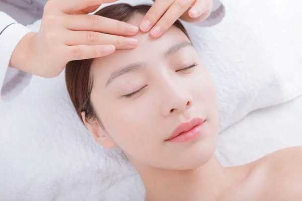 去美容院洗脸好吗,美容院洗脸有什么好处和坏处