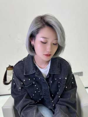 奶奶灰适合什么肤色（奶奶灰适合什么肤色的人）