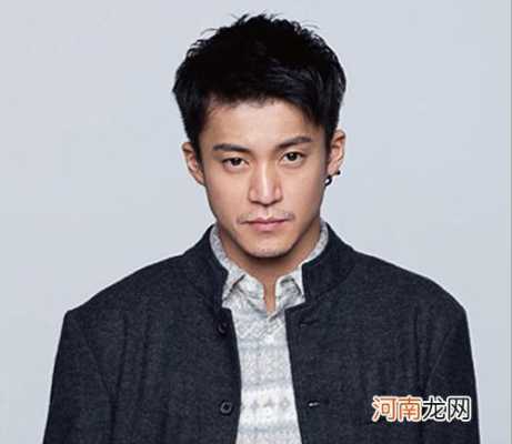 小栗旬同款发型,小栗旬发型怎么留刘海