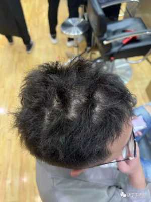理发师把头发烫坏了可以让他赔偿吗,头发烫坏了怎么赔偿投诉