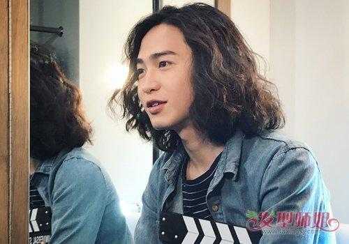 中长发烫什么好看（长发烫什么好看男）