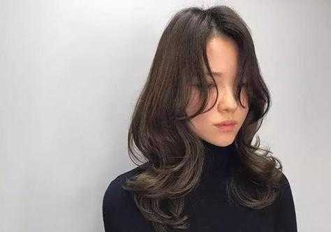 中分刘海怎么卷,中分刘海怎么烫往外翘卷杠