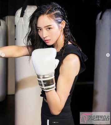 穿运动装梳什么发型好看,拳击辫适合什么脸型女生