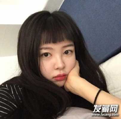 扁额头适合什么刘海（扁额头适合什么刘海发型）