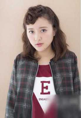 长刘海怎么扎好看（长刘海怎么扎好看简单又好看）