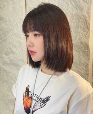 今年女人流行什么发型（今年女人流行什么发型图片）