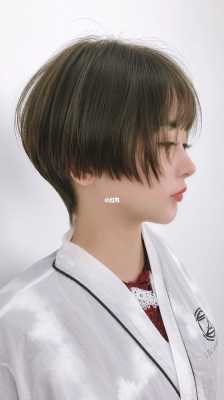 胖子适合什么短发（胖女人适合什么的短发）