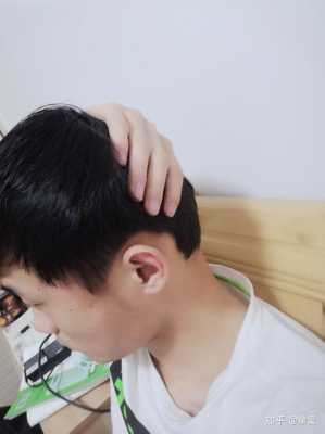 扁头的人适合什么发型（扁头的人适合什么发型男士）