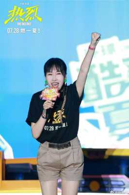 染头发怎么对冲青色,头发怎么对冲白色