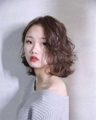 大胖脸适合什么发型,胖女人烫什么发型好看又减龄