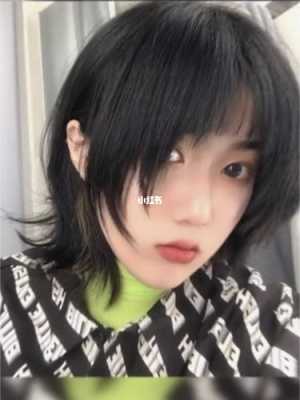 方圆脸适合狼尾鲻鱼头吗,脸圆大适合什么发型女生