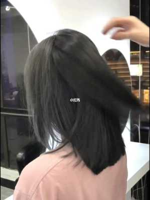 染什么发色不明显（为什么我染得是咖啡色的头发，怎么变成去是黑色的。在晚上看不出咖啡的颜色）