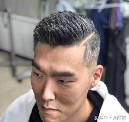 头长的男生适合什么发型（长方形脸男生留什么发型好看）
