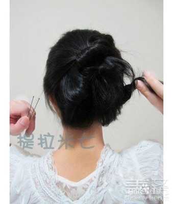 盘头发的方法,u型盘发器怎么盘头发