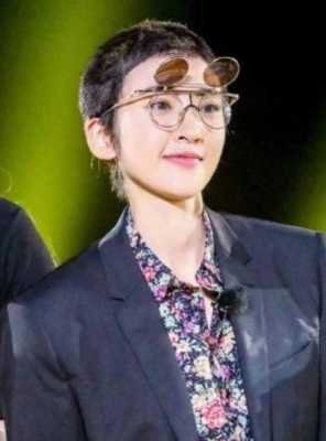 一直剪的寸头现在想换发型换什么好看,换什么发型好看女